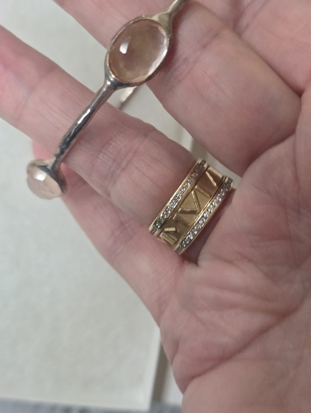 Ippolita 925  Hammered Bangle with Rock Crystals over  brown shell doublet - Picture 11 of 13